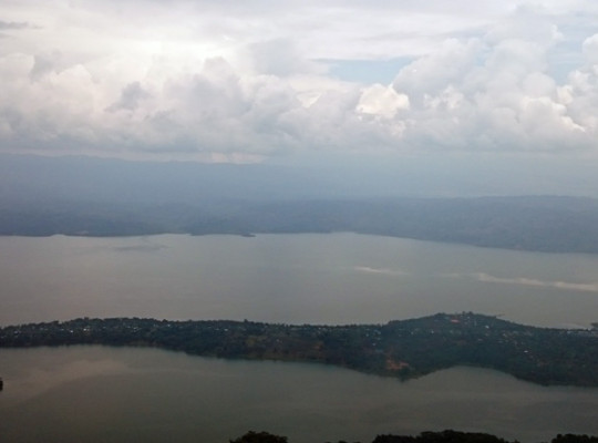 Lake Kivu Süd von oben