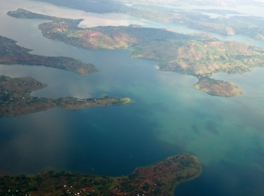 Lake Kivu Süd von oben