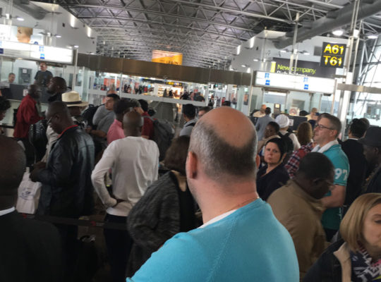 Warteschlange in Brüssel